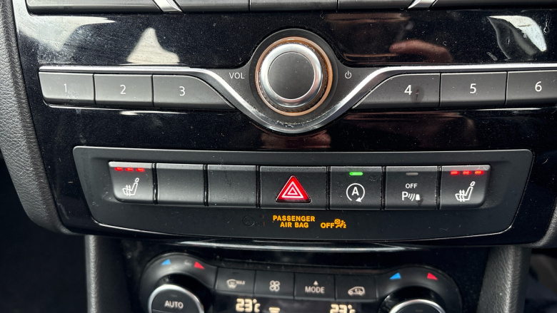 Infiniti Qx30 2.2d Premium 5dr DCT Diesel Estate